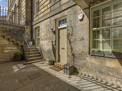 4 bedroom ground floor flat for sale in Albyn Place, New Town, EH2
