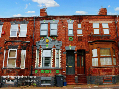 4 bedroom terraced house for sale in Victoria Street, Stoke-On-Trent, ST4