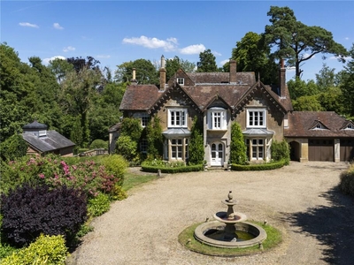 5 bedroom detached house for sale in Spring Hill, Fordcombe, Tunbridge Wells, Kent, TN3