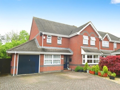 5 bedroom detached house for sale in Watermead, Stratton St. Margaret, Swindon, SN3