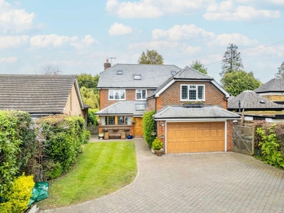 6 bedroom detached house for sale in Mount Pleasant Lane, Bricket Wood, St. Albans, Hertfordshire, AL2