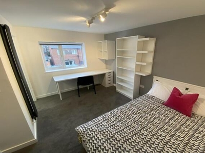 7 Bedroom Shared Living/roommate Beeston Norfolk