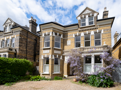 9 bedroom property for sale in Harold Road, LONDON, SE19