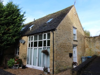 Barn conversion to rent in Albion Street, Chipping Norton OX7