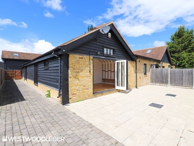 Barn conversion to rent in The Meadow, Hailey Lane, Hailey, Hertford SG13