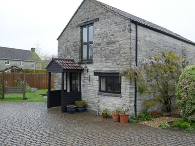 Barn conversion to rent in The Triangle, Somerton TA11