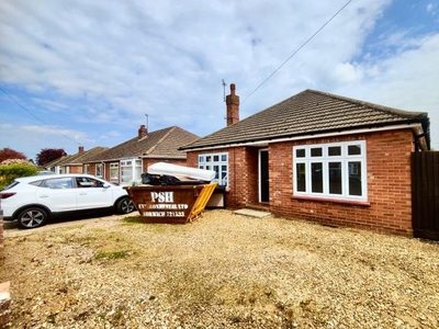 Bungalow to rent in Cannerby Lane, Sprowston, Norwich NR7