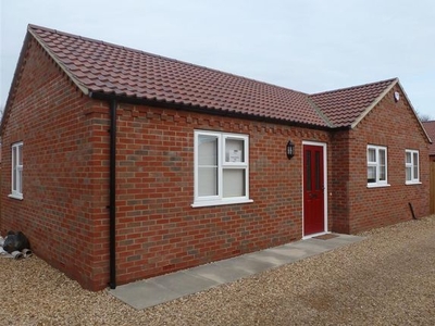 Detached bungalow to rent in Ramnoth Road, Wisbech PE13