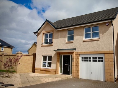 Detached house to rent in Shiel Hall Circle, Rosewell, Midlothian EH24