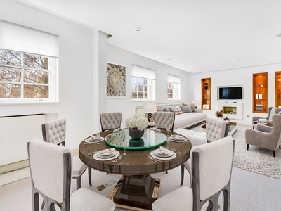 Duplex for sale in Onslow Square, London SW7