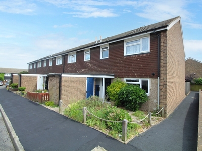 End Of Terrace House to rent - Russett Way, Swanley, BR8