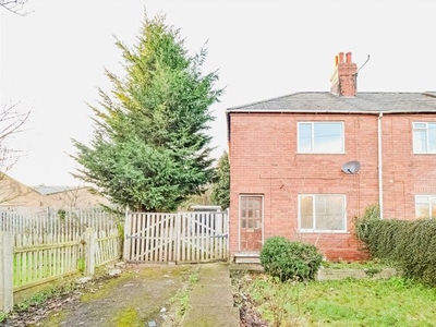 End terrace house to rent in Flanshaw Lane, Wakefield WF2