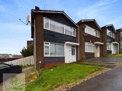 End terrace house to rent in Upbury Way, Chatham ME4