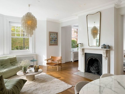 Flat for sale in Campden Hill Road, London W8