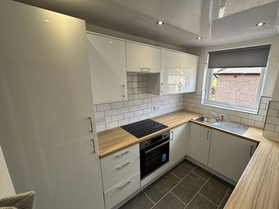 Flat to rent in Allerton Road, Mossley Hill, Liverpool L18