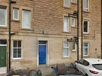 Flat to rent in Bothwell Street, Edinburgh EH7