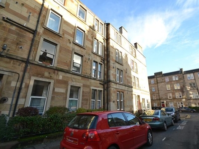 Flat to rent in Caledonian Place, Edinburgh EH11