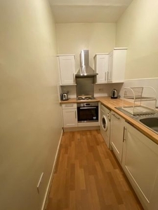 Flat to rent in Cathcart Place, Dalry, Edinburgh EH11