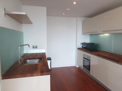 Flat to rent in Deansgate, Manchester M3