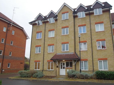 Flat to rent in Dixon's Court, Crane Mead, Ware SG12