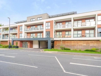 Flat to rent in Exclusive House, Oldfield Road, Maidenhead, Berkshire SL6