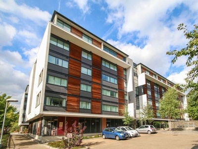 Flat to rent in Lexington Court, Broadway, Salford M50