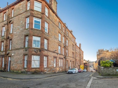 Flat to rent in St. Leonards Lane, Edinburgh EH8