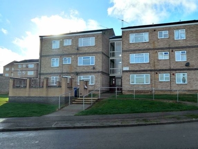 Flat to rent in Whiteford Drive, Kettering, Northamptonshire NN15
