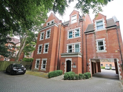 Flat to rent in Wootton Court, 42 New Dover Road, Canterbury CT1