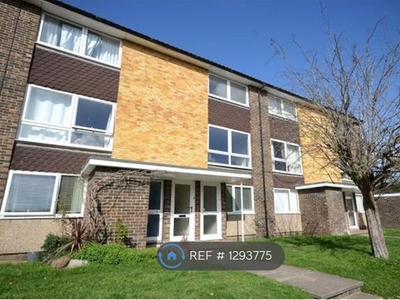 Maisonette to rent in Broadlands Court, Bracknell RG42