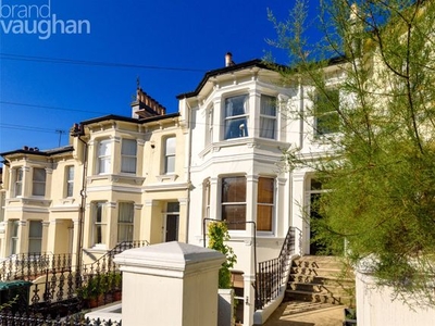 Maisonette to rent in Ditchling Rise, Brighton, East Sussex BN1