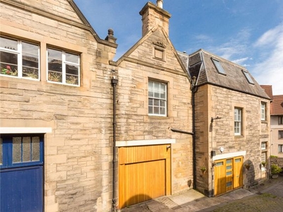 Mews house to rent in Rothesay Mews, Edinburgh EH3