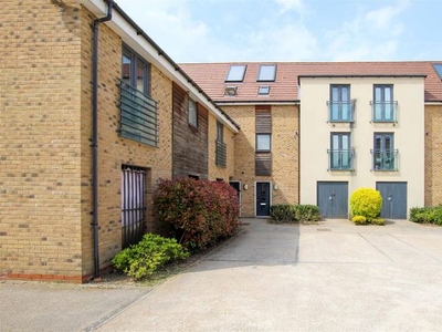 Property to rent in Burlton Road, Cambridge CB3