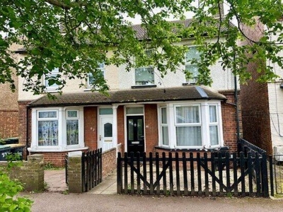 Property to rent in Harrowden Road, Bedford MK42