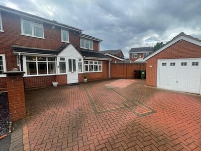 Property to rent in Marden Close, Willenhall WV13