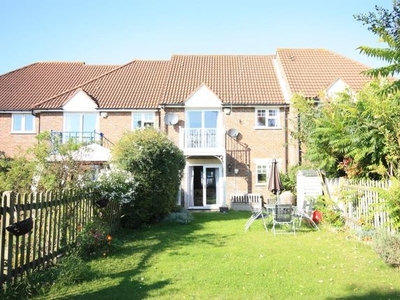 Property to rent in Weyview Close, Guildford GU1