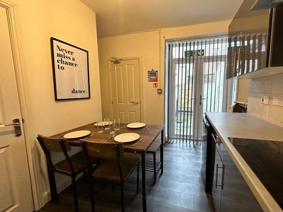 Room to rent in Collinge Street, Padiham, Burnley BB12