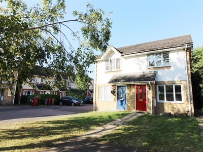 Semi-detached house to rent in Dickens Close, Caversham, Reading RG4