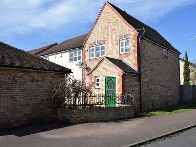 Semi-detached house to rent in Dunlin Court, Bicester OX26