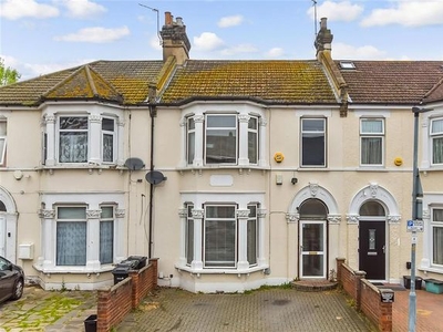 Terraced house for sale in Cecil Road, Ilford, Essex IG1