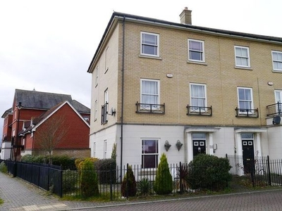 Terraced house to rent in Bonny Crescent, Ipswich IP3