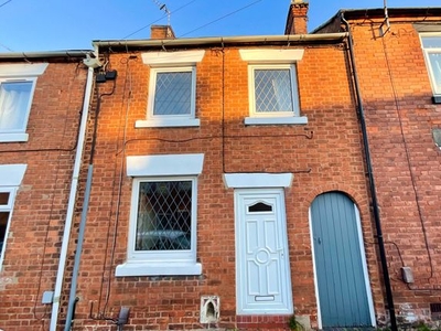 Terraced house to rent in Cross Street, Stone ST15
