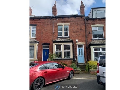 Terraced house to rent in St. Peters Mount, Leeds LS13