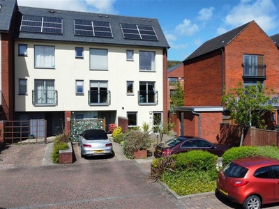 Town house for sale in Langdon Road, Swansea SA1