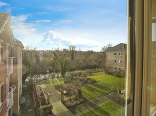 1 Bedroom Apartment For Sale In Handford Road