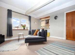 1 Bedroom Apartment For Sale In Newbury, Berkshire