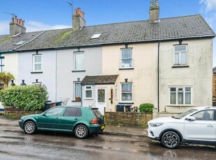 2 Bedroom Terraced House For Sale In Caterham
