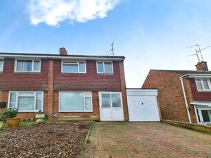 3 Bedroom Semi-detached House For Sale In Kettering