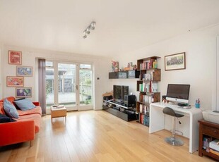3 Bedroom Terraced House For Sale In St Peter's Conservation Area, London