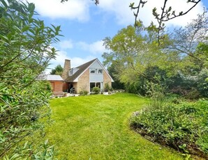 5 Bedroom Detached House For Sale In Earley